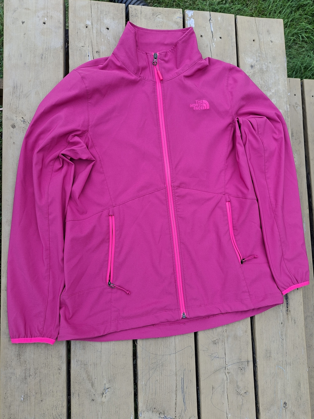 The North Face Women's Large Pink Full Zip Softshell Hiking Running Jacket